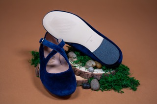 Zapato Mieko Terciopelo Marino by Miuxa - Imagen 4