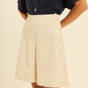 Bermudas Botones Crema by Pepa Loves
